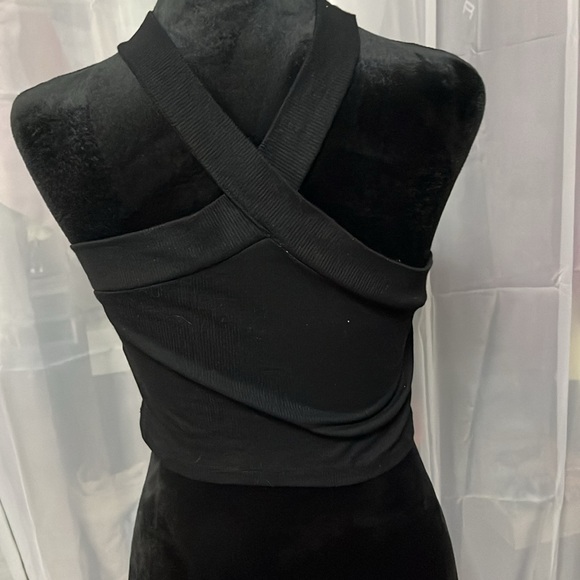 cropped tank - Picture 2 of 2